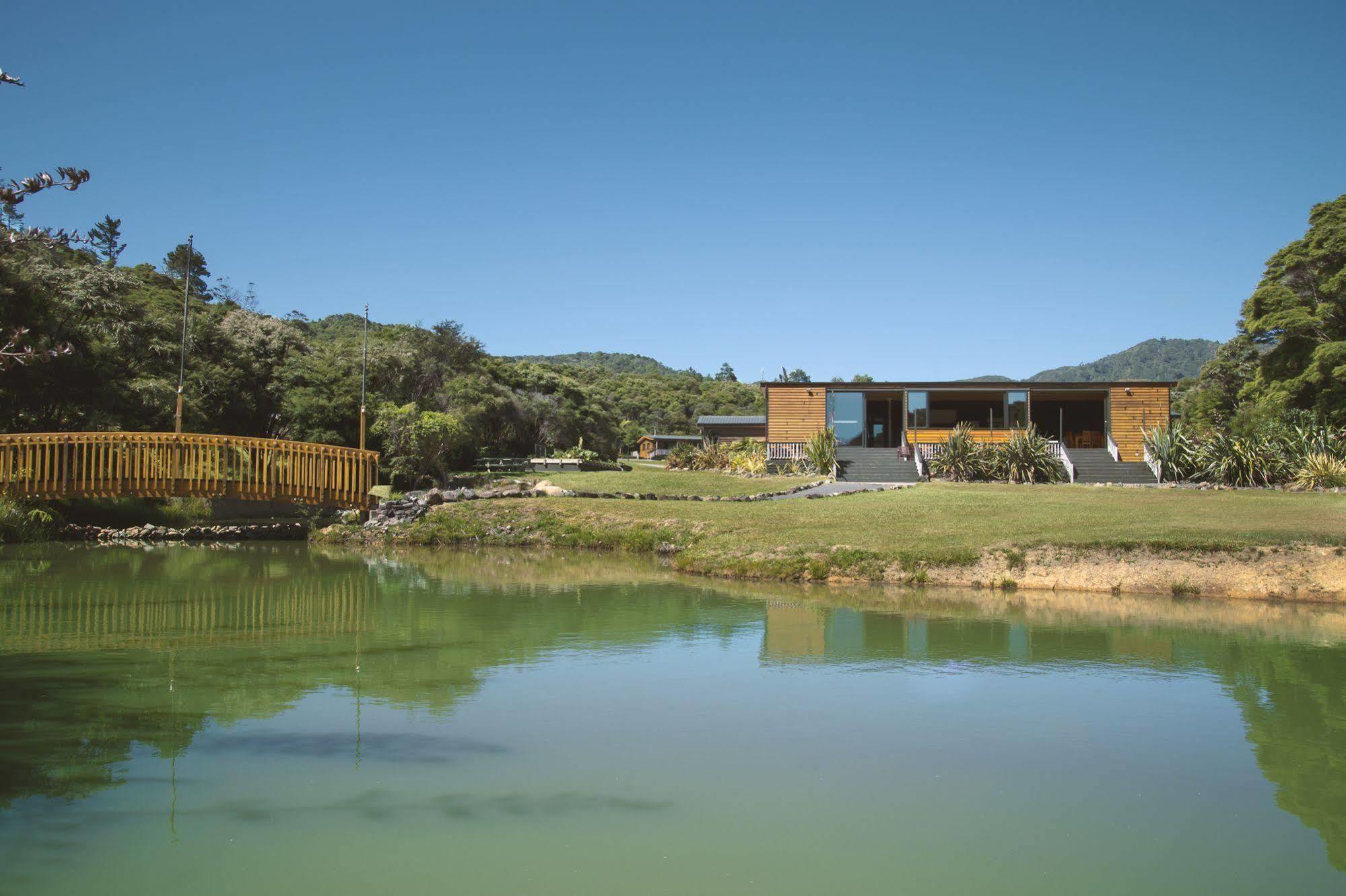 Tangiaro Retreat Villa Port Charles Exterior photo